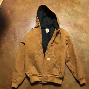 Tan women’s carhartt jacket🤩 NWT